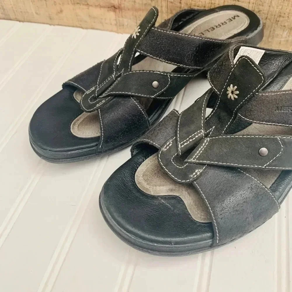 Merrell Sandals - Picture 2 of 8
